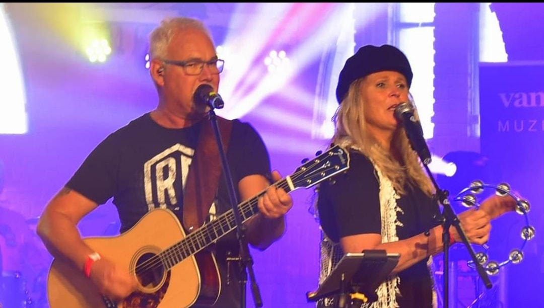 Aart en Harriette - Allround muziek, www.zorg-artiesten.nl