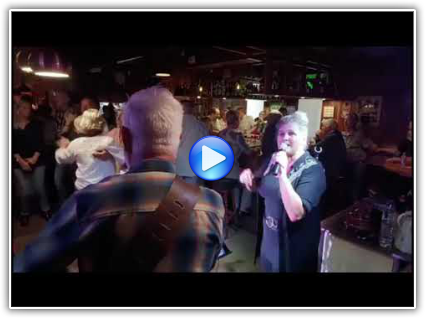 Aart & Harriette boekt u bij www.kwekel-evenementen.nl